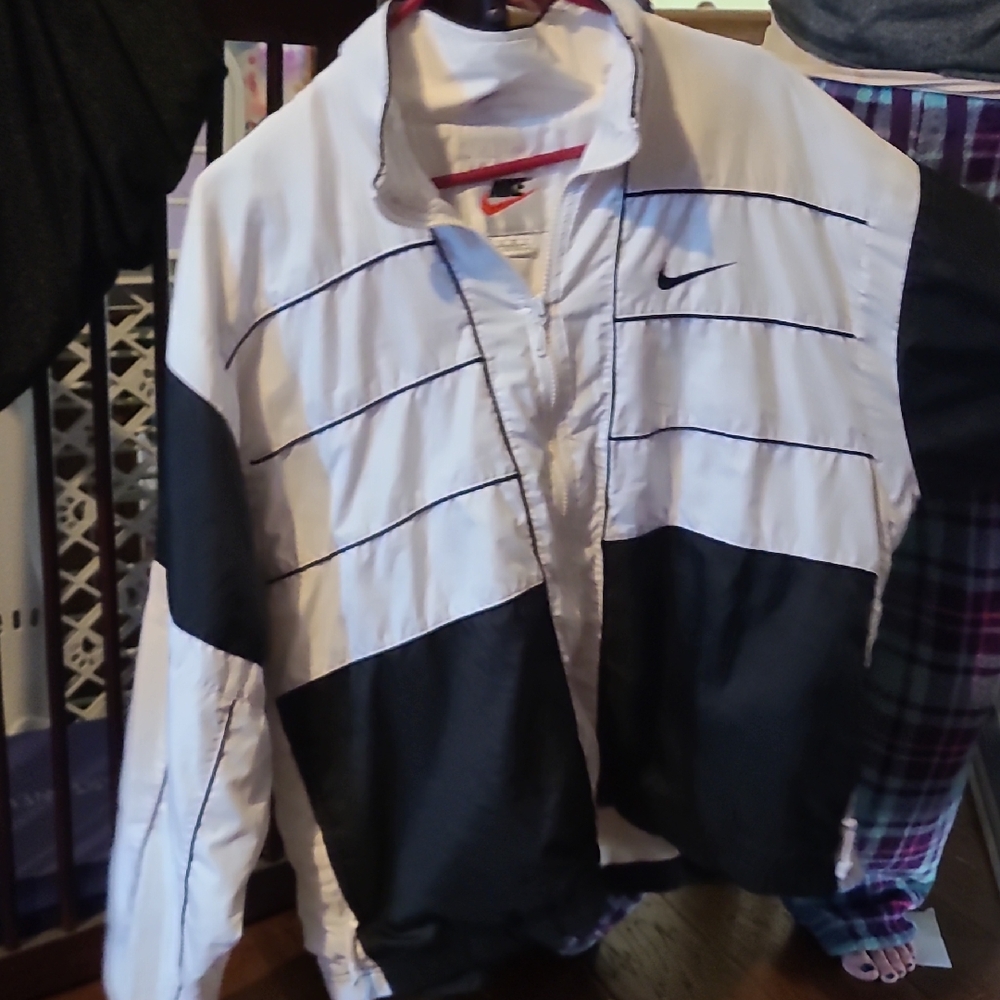Nike Monochrome Windbreaker Jacket